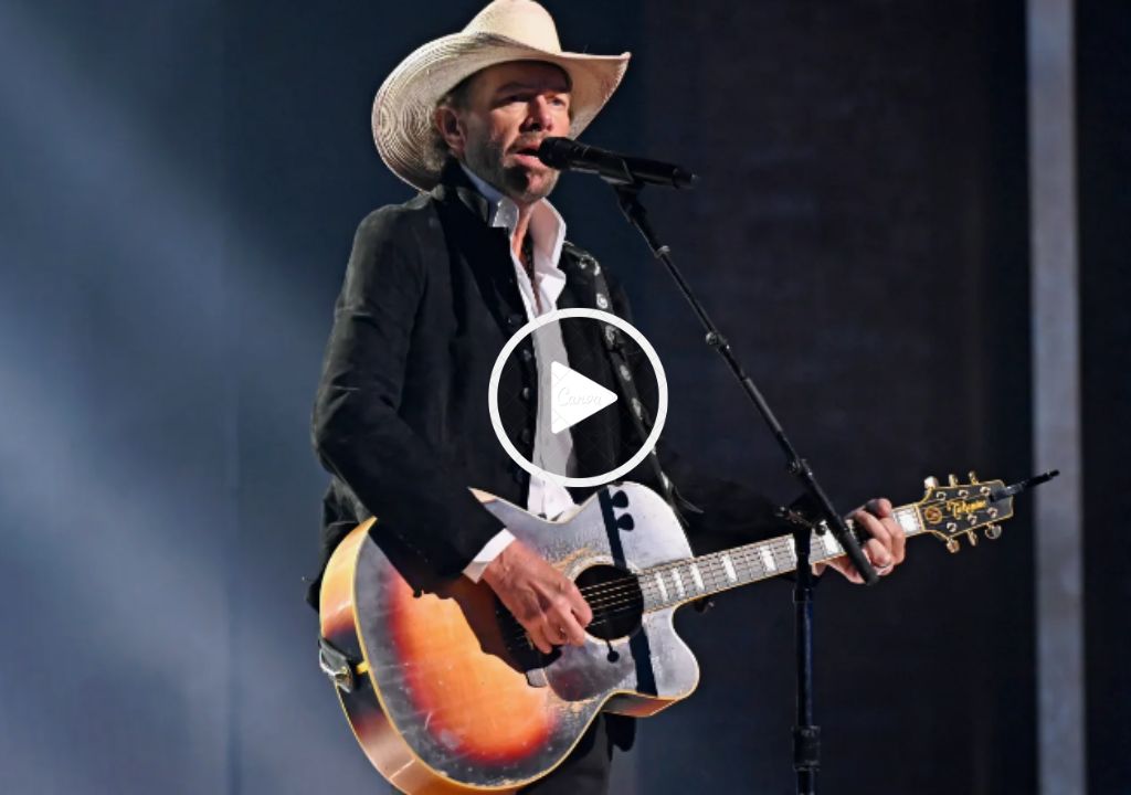 Toby Keith Performs “Don’t Let the Old Man In” at the 2023 People’s Choice Country Awards