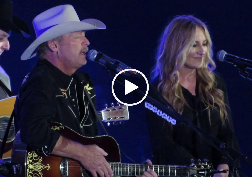 Alan Jackson & Lee Ann Womack – “Golden Ring”