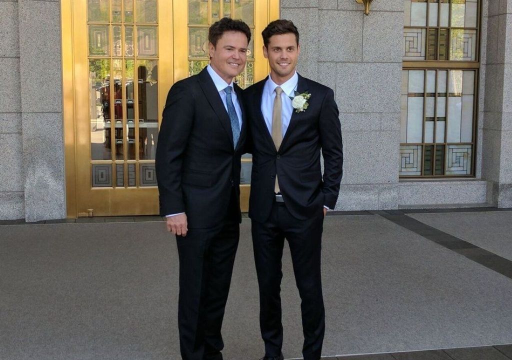 Donny Osmond và con trai Chris đã giải cứu tình huống khó khăn.
